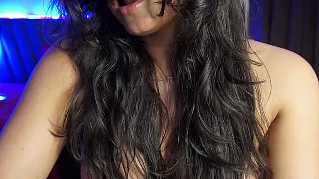 Onlyishuu Chat XXX live
