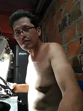 traviesoomariobros – Naživo XXX chat