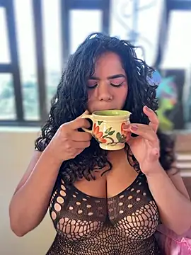 צ'אט XXX בשידור חי של Simone_Miller