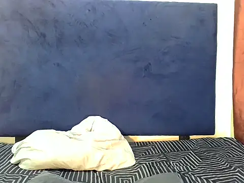ReginaStar16's Live XXX Chat