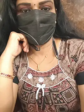 soundharya_tamil's Live XXX Chat