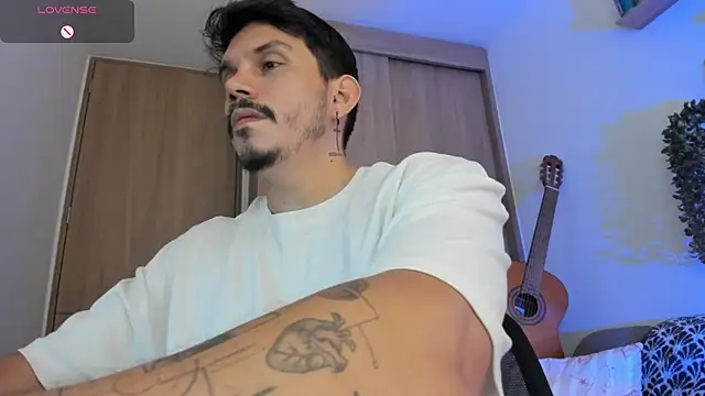 XXX chat uživo modela alejandro_stark