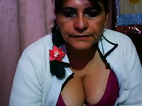 Chatroom XXX en direct de BiancaSteel