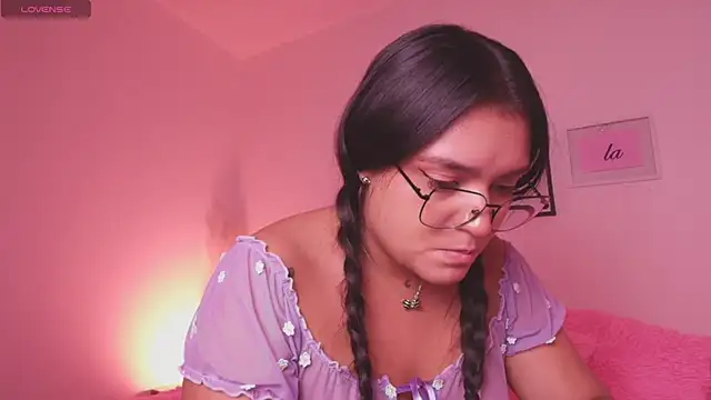 Addela_'s Live XXX Chat
