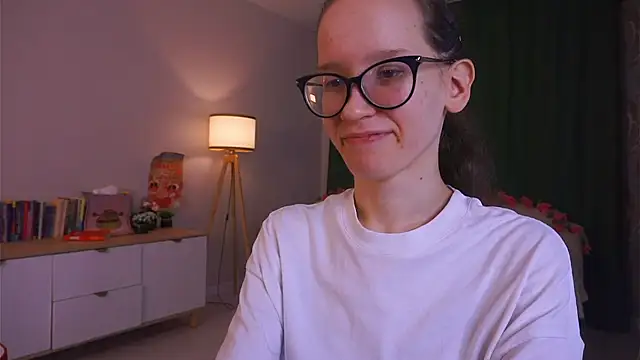 XXX chat uživo modela BettyBrowni