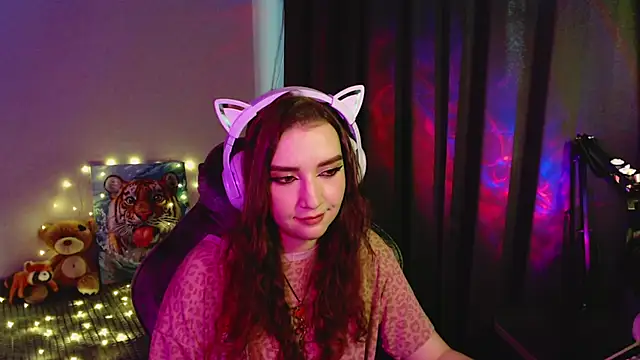 Chat +18 de Celia_Sensual_ ao vivo