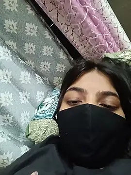 Pokazy przed kamerką – blacky_bby