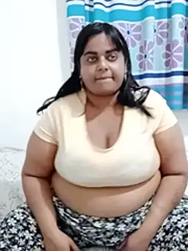 XXX chat uživo modela SusanaEshwar