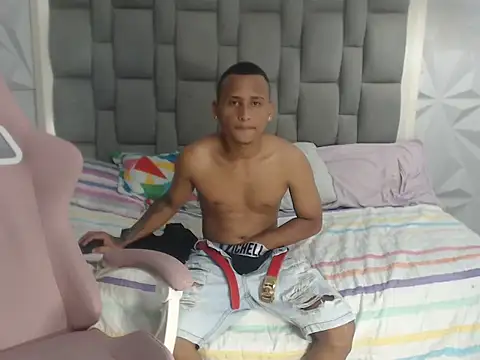 supreme_badboy2 live XXX chat