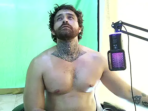 aronmiller404 Chat XXX live