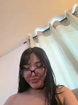 ela_petit Live XXX-Chat