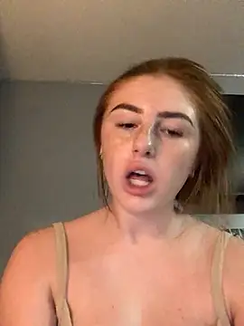Redvelvetxx2's Webcam Show