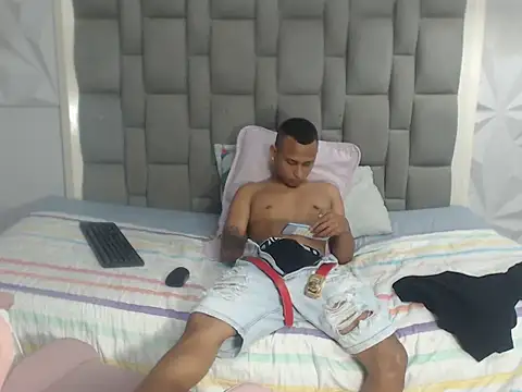 supreme_badboy2 – Live XXX-chat