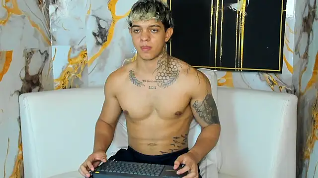 Chat XXX ao vivo de Noah__Browm