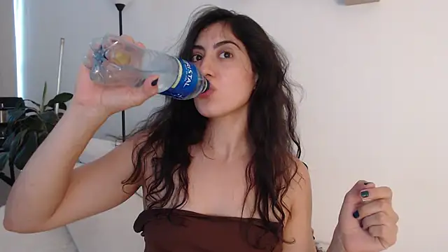 Chat XXX ao vivo de MIYESSI