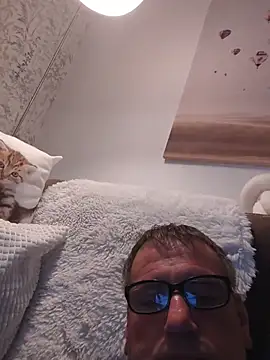 uffty96's Live XXX Chat