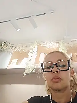 AndrehGuzman Chat XXX in diretta