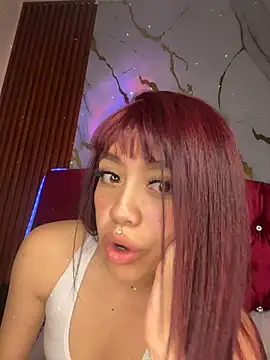 kira_ec Adlı Modelin Canlı XXX Sohbeti