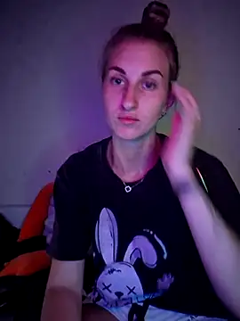 carolinaXlove's Live XXX Chat