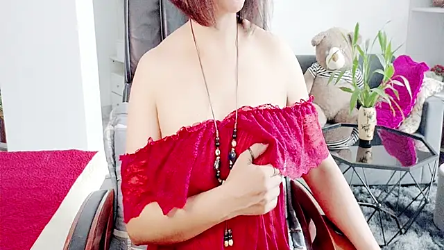 Miu-Le's Live XXX Chat