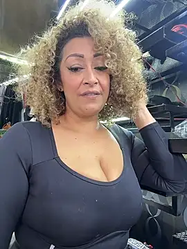 Katti_Barrera XXX чат на живо