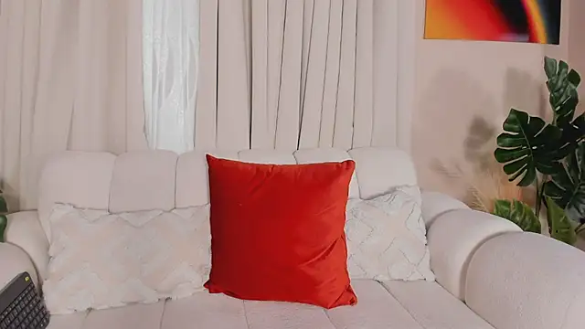 Chat XXX ao vivo de naira_velvett