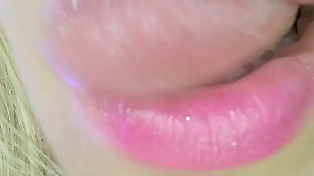 karol_stom's Live XXX Chat