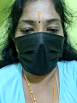 Tamil_MithraのライブXXXチャット