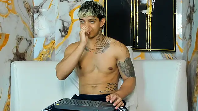 Noah__Browm Chat XXX live
