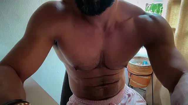 romeolovedark Show in webcam