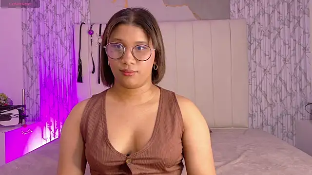 LorenaVelez's Live XXX Chat
