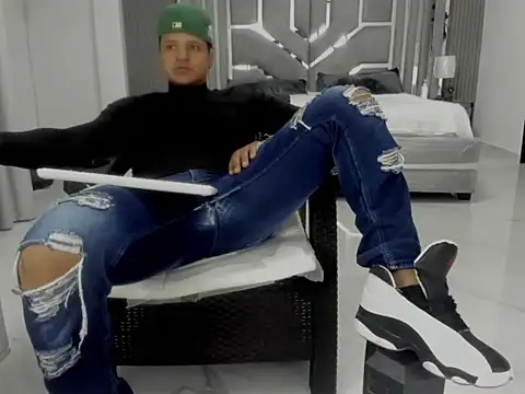 master_leather Show Webcam