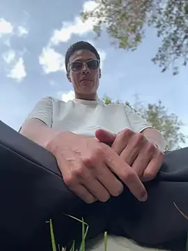Chat +18 de TavoHot_ ao vivo