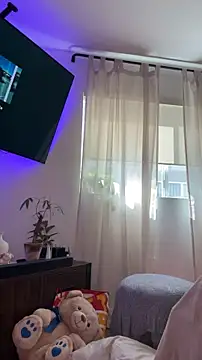 הופעת וובקאם של allpawgsgotoheaven