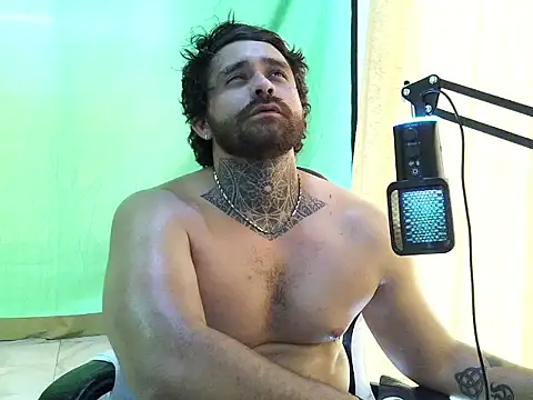 Chat +18 de aronmiller404 ao vivo
