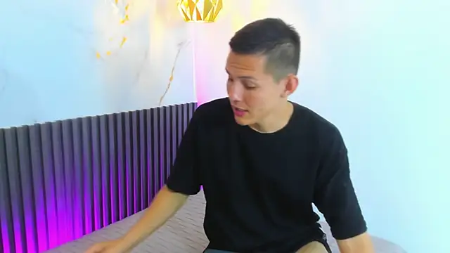 Онлайн  чат XXX IzanArias