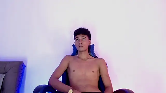 Matias_dirtyboy_ élő XXX-chatje