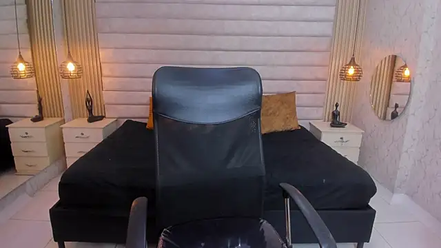 Cloe_Monroee_ Chat XXX live