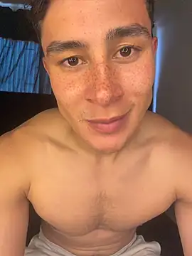AustinJones_ XXX чат на живо