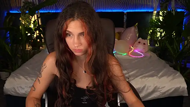 BabyFlowerr's Live XXX Chat