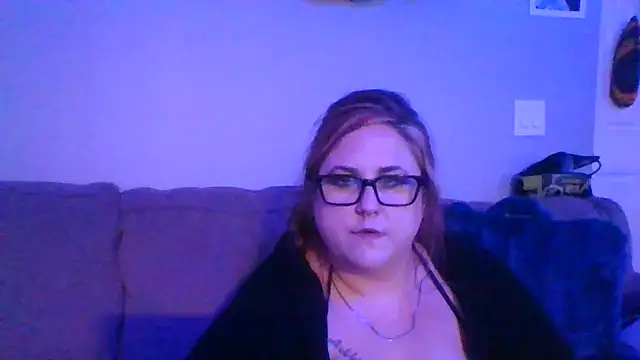 chloeluxe69 Adlı Modelin Canlı XXX Sohbeti