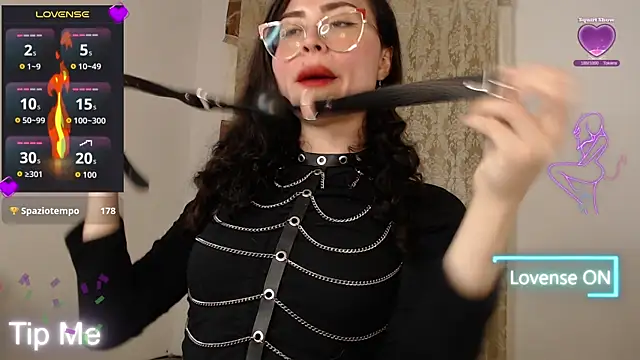 Alessandra_Shayk888: онлайн-секс-чат