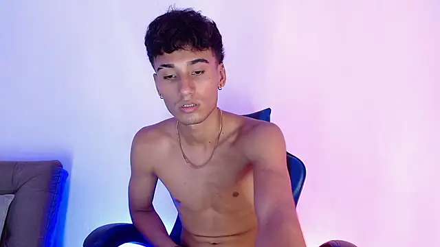 Show modela Matias_dirtyboy_ na web-kameri