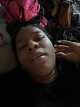 GirthGoddessCoco élő XXX-chatje