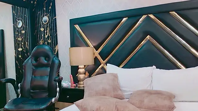 SabrinaBluee 라이브 XXX 채팅