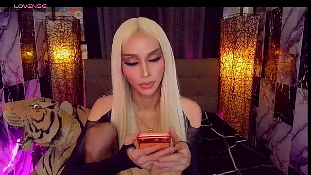 SeductiveSamanthaTS Webcamshow