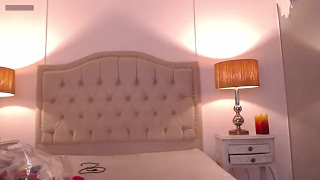 AllyPretty- Chat XXX live