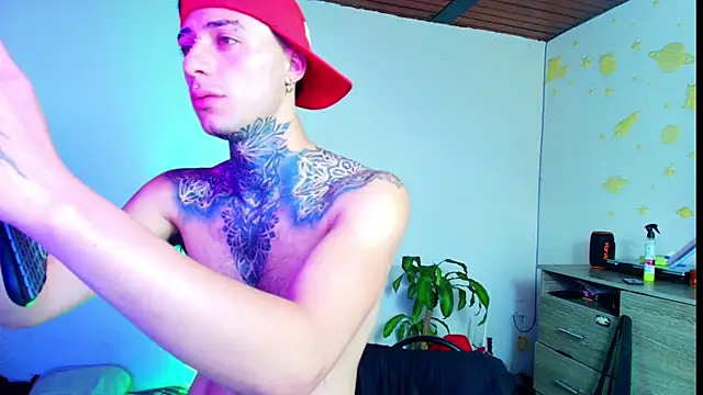 7_Saturno_7 Chat XXX in diretta