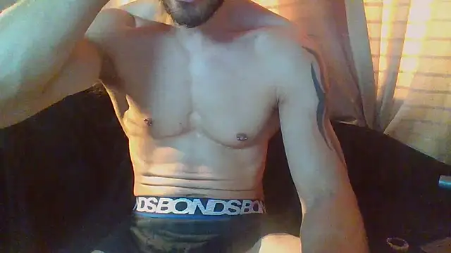 Maxpac_roccox Adlı Modelin Canlı XXX Sohbeti