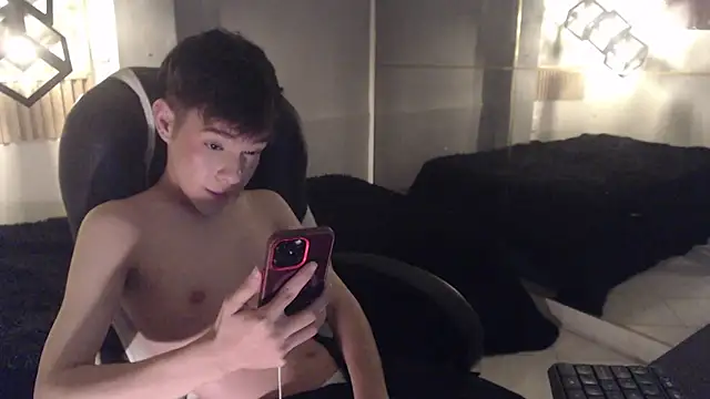 Chat XXX en directo de ash_ka